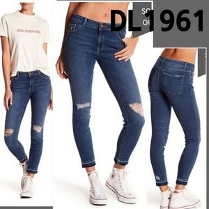 DL1961 Distressed Raw Hem Instasculpt Skinny Jeans